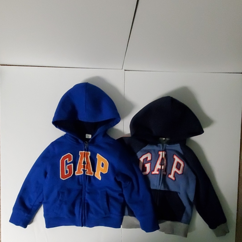 Gap sweatshirt